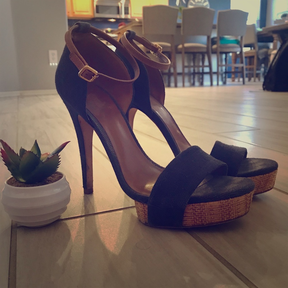 Tory Burch Blue Canvas Heels Sz 9